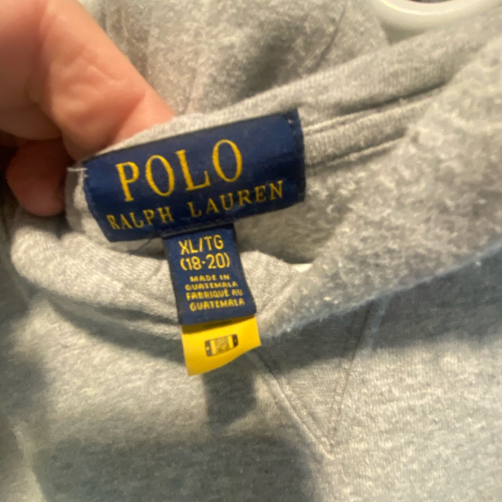 Polo by Ralph Lauren Gray Hoodie with Cozy Hood and Soft Fabric - Picture 3 of 6